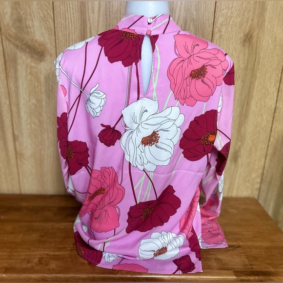 Express Pink and Red Floral Silky Tie Blouse Size M - Picture 2 of 6